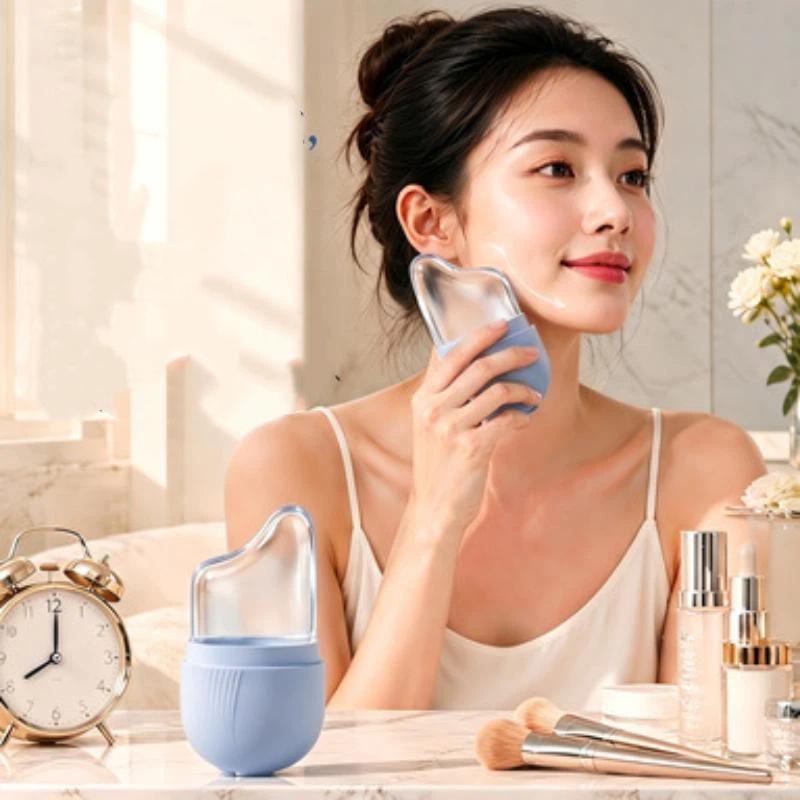 Face Ice Roller Puffiness - {+} Rouleau de glace pour le